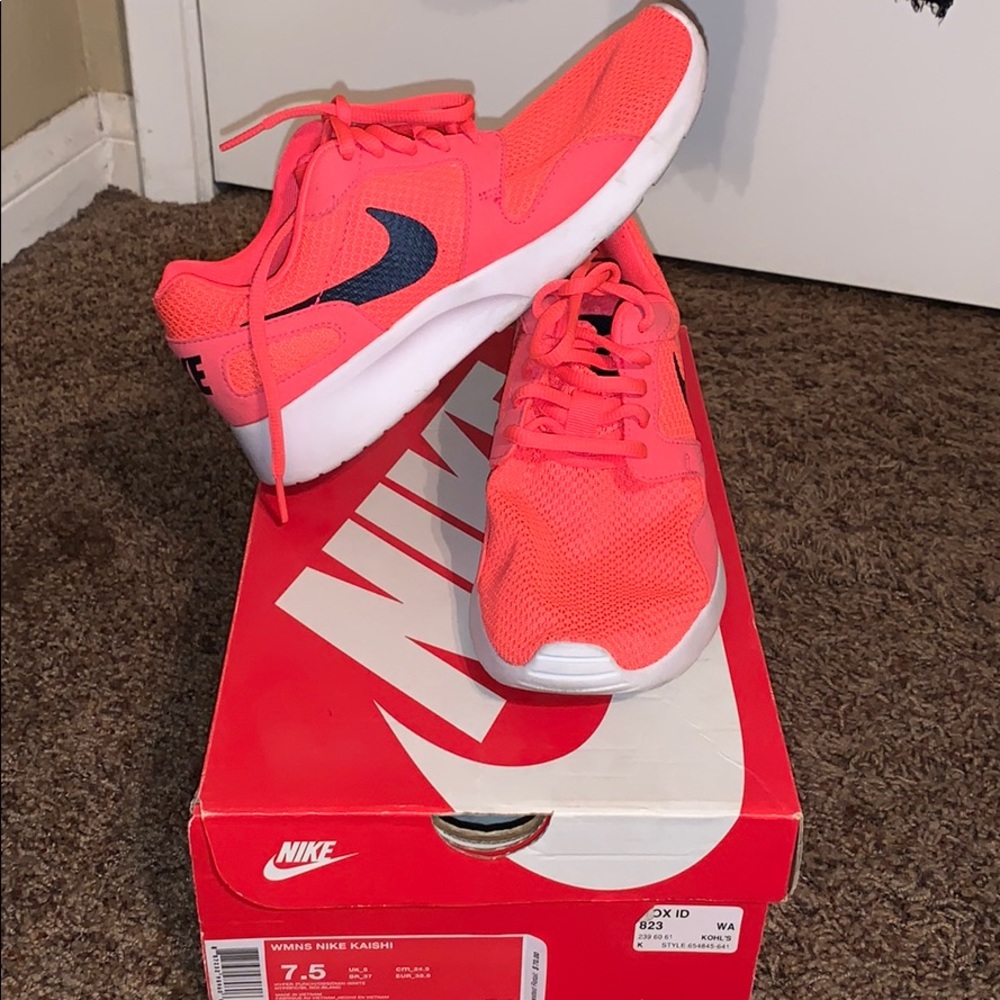 Pink/Coral Nike’s